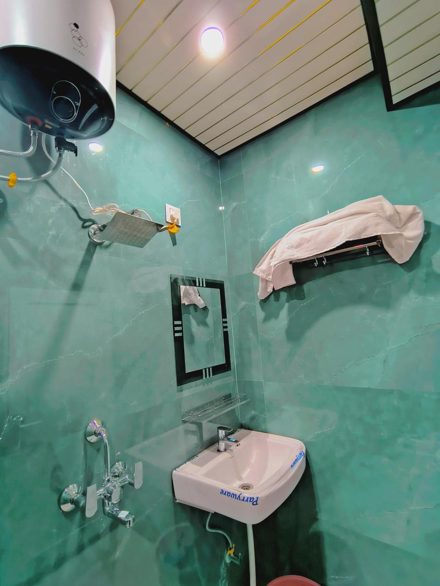 Hotel Rk Villas-500 Meter From Temple Varanasi